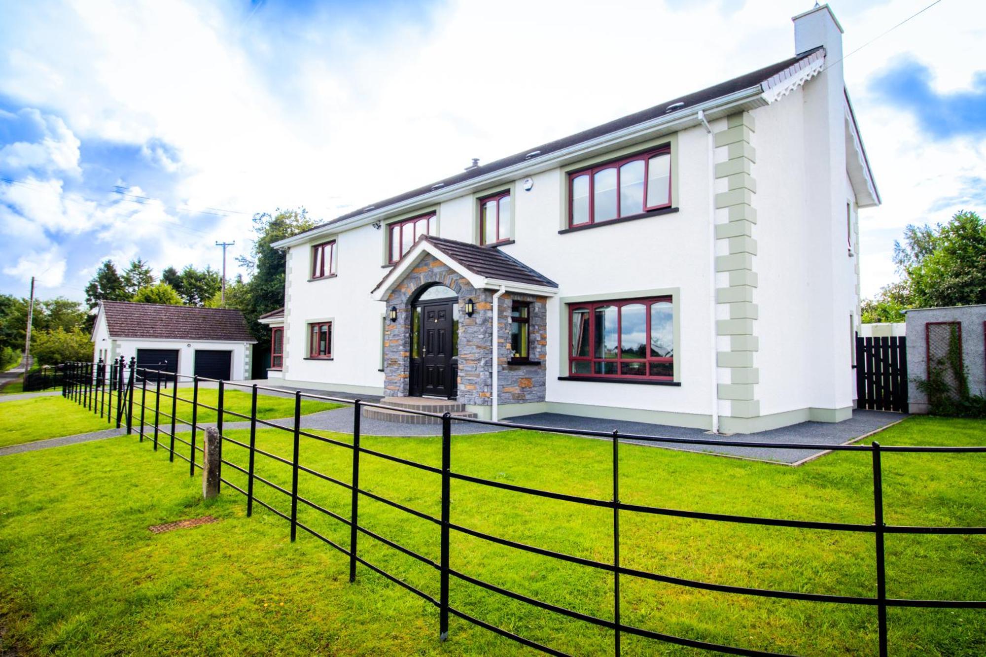 Mossvale Lodge Country House Bed And Breakfast 安特里姆 外观 照片