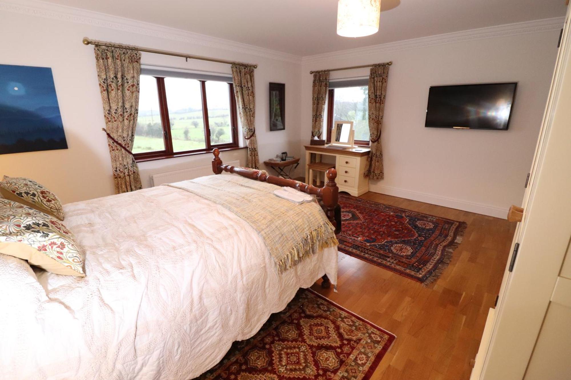 Mossvale Lodge Country House Bed And Breakfast 安特里姆 外观 照片